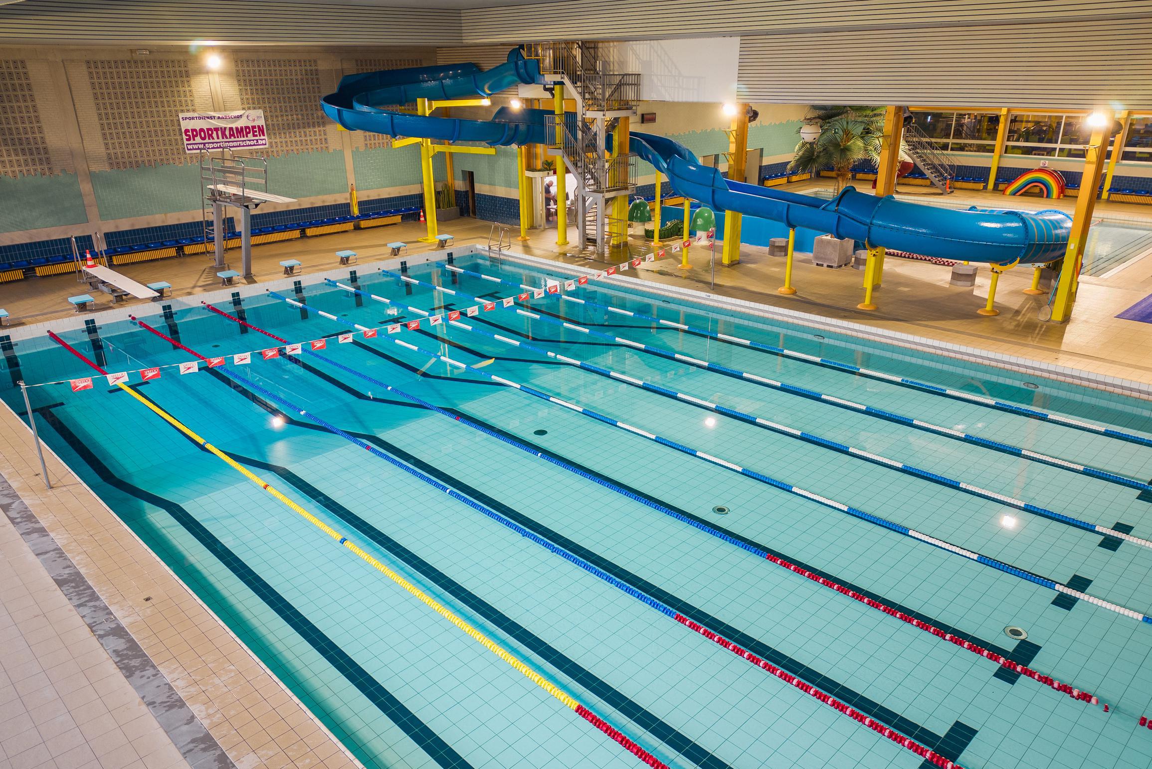 Jaarlijks vijf zwembaden water en bakken energie bespaard: stedelijk zwembad heropent na renovatie