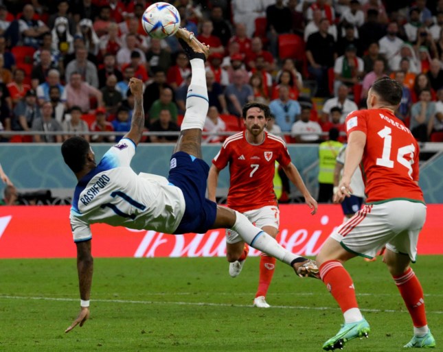 Rashford en Foden maken het de bondscoach moeilijk: Engeland naar achtste finales na drie goals van ‘bankzitters’ tegen Wales