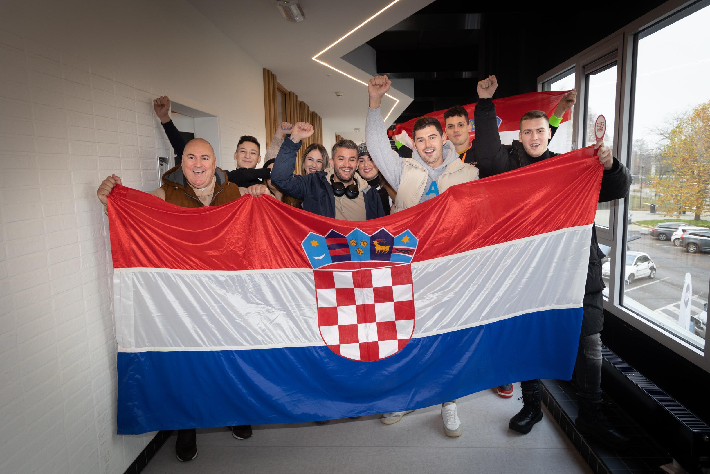 Kroatische studenten in Hasselt weten het zeker: “De Rode Duivels gaan naar huis, wij winnen het WK”