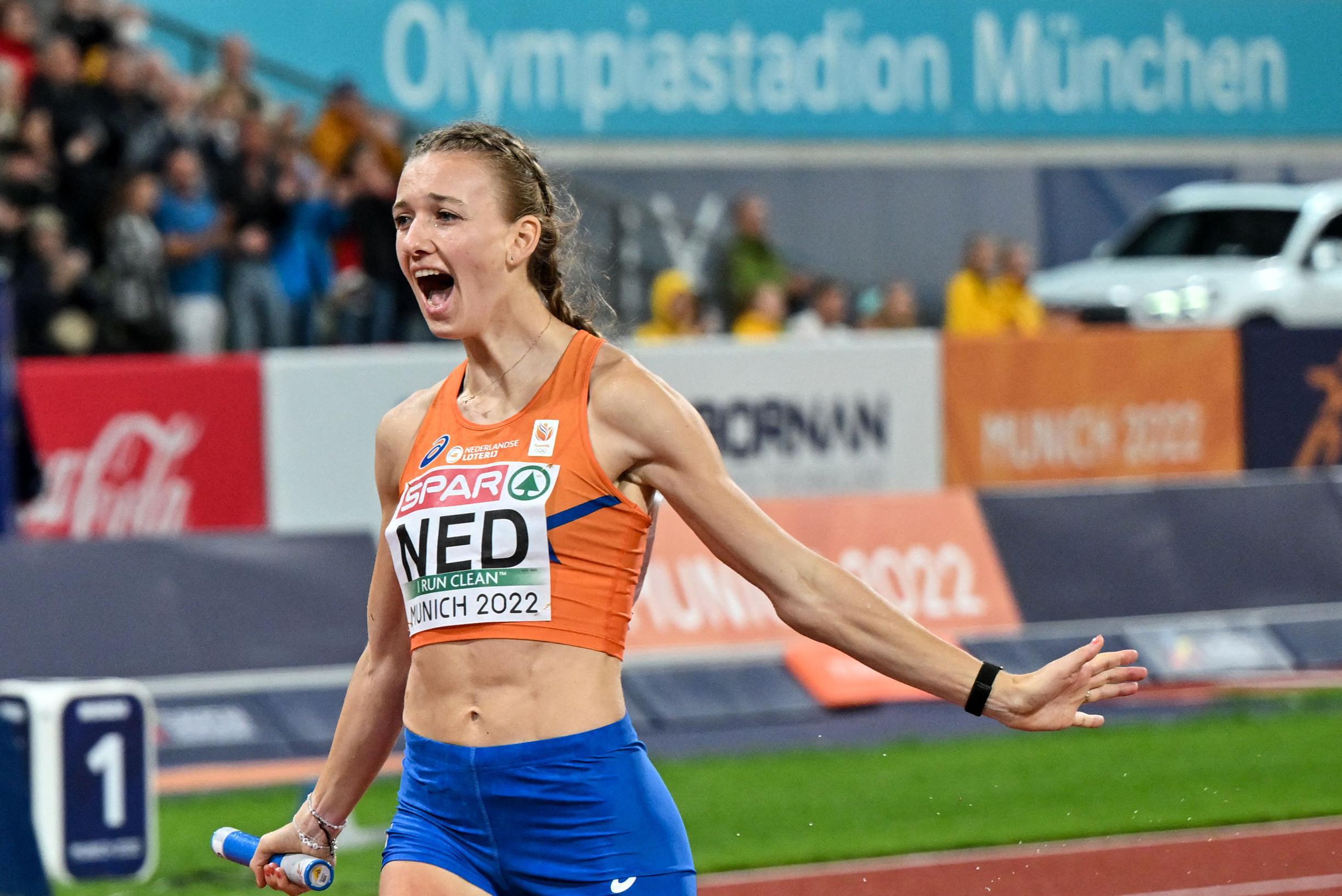 Nederlands atletiekfenomeen Femke Bol kijkt terug op voorbije jaar waarin  ze medailles aan elkaar reeg: “Wow, heb ik dit allemaal gedaan?” | Het  Nieuwsblad Mobile