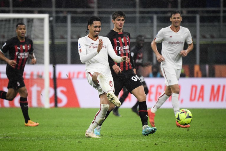 Zure avond voor Belgische invallers: AC Milan verliest punten in topper tegen AS Roma na twee late tegendoelpunten