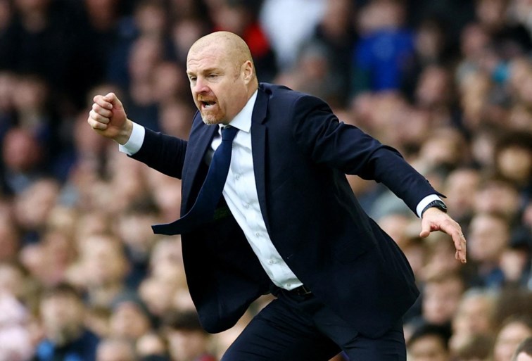 Sensatie in de Premier League! Staartploeg Everton vloert leider Arsenal met Trossard als invaller en bevindt zich niet langer in degradatiezone