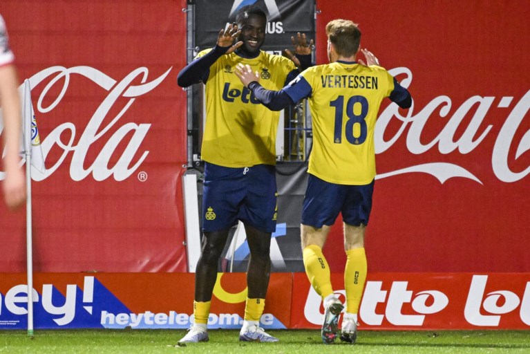Yorbe Vertessen geeft twee assists bij basisdebuut en leidt Union naar ruime zege tegen Zulte Waregem
