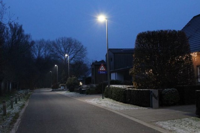 Wommelgem Lampu jalan meredup antara pukul 22.00 dan 06.00 dan kawasan industri (Wommelgem) benar-benar gelap.