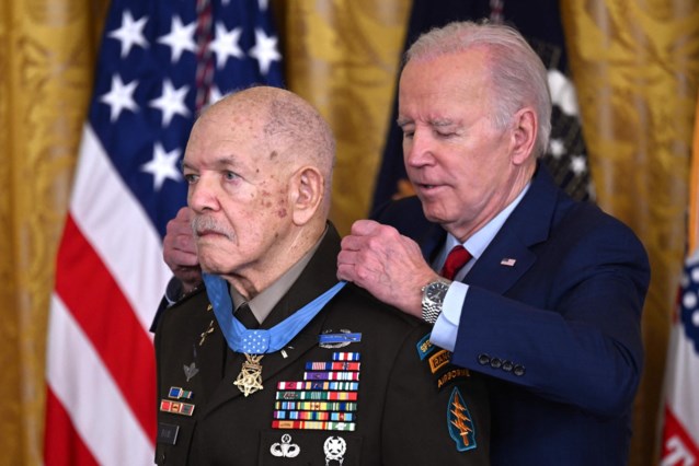 President Biden honors the forgotten African American hero (83) of the Vietnam War