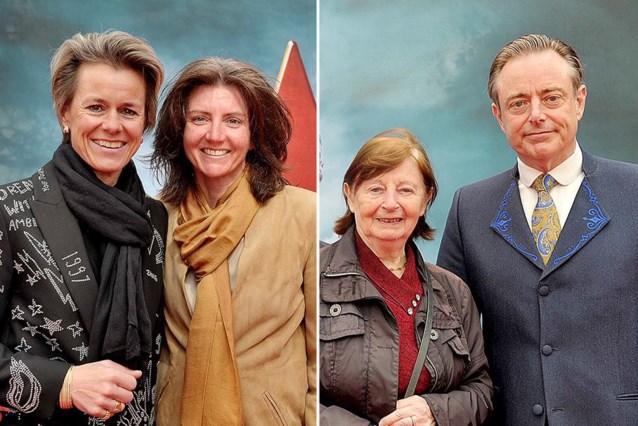 Bart De Wever porta la mamma e Gila Vandecavie presenta la fidanzata: i BV partecipano alla doppia premiere della favolosa linea musicale di Red Star