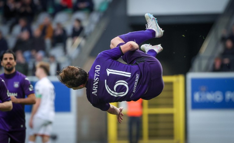 Spektakel in het Astridpark, RSC Anderlecht moet tevreden zijn met een punt  tegen OHL