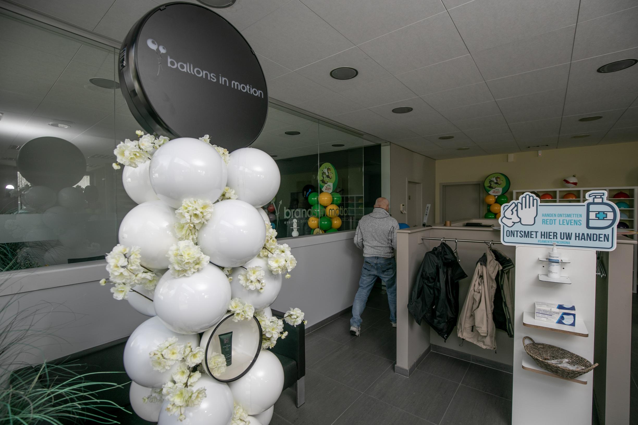 totaal Mark titel Kessels bedrijf pakt uit met duurzame ballonnen van hard plastic: “De  toepassingen zijn eindeloos” (Nijlen) | Het Nieuwsblad Mobile
