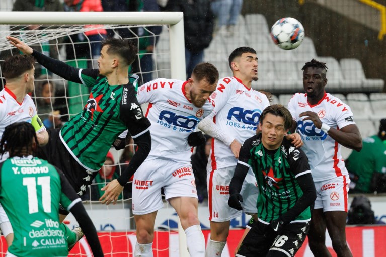 Cercle Brugge wint vlot van KV Kortrijk en doet een gooi naar de top acht