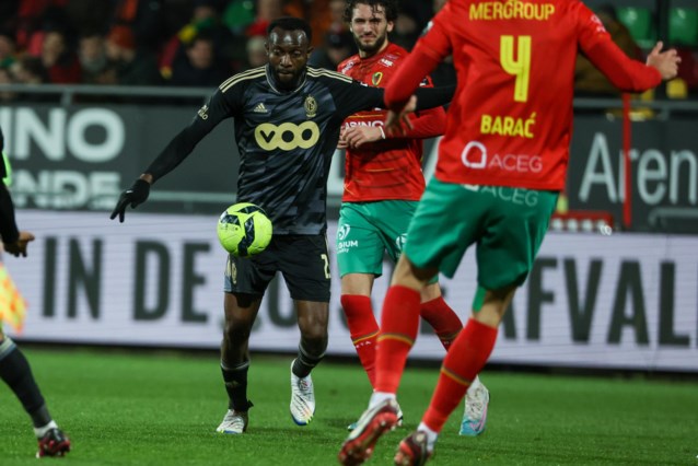 Standard duwt KV Oostende richting 1B na drie goals in knotsgekke openingsfase