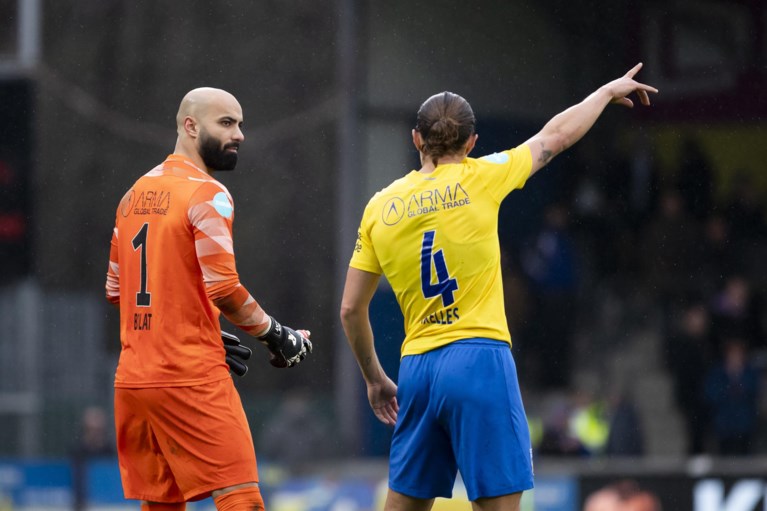 Westerlo kan top vier nu wel vergeten: Charleroi komt in de toegevoegde tijd winnen in het Kuipje