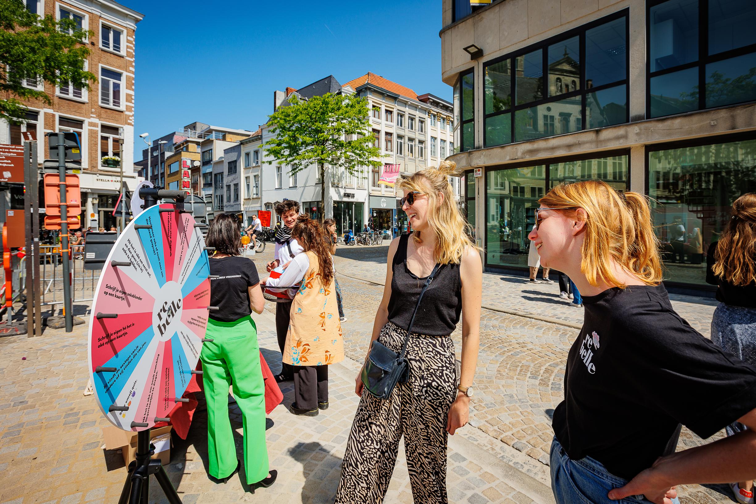 Rebelle lanceert boek om taboes of stigmas rond seks te doorbreken “Komaf maken met druk die vrouwen voelen” (Mechelen) Het Nieuwsblad Mobile