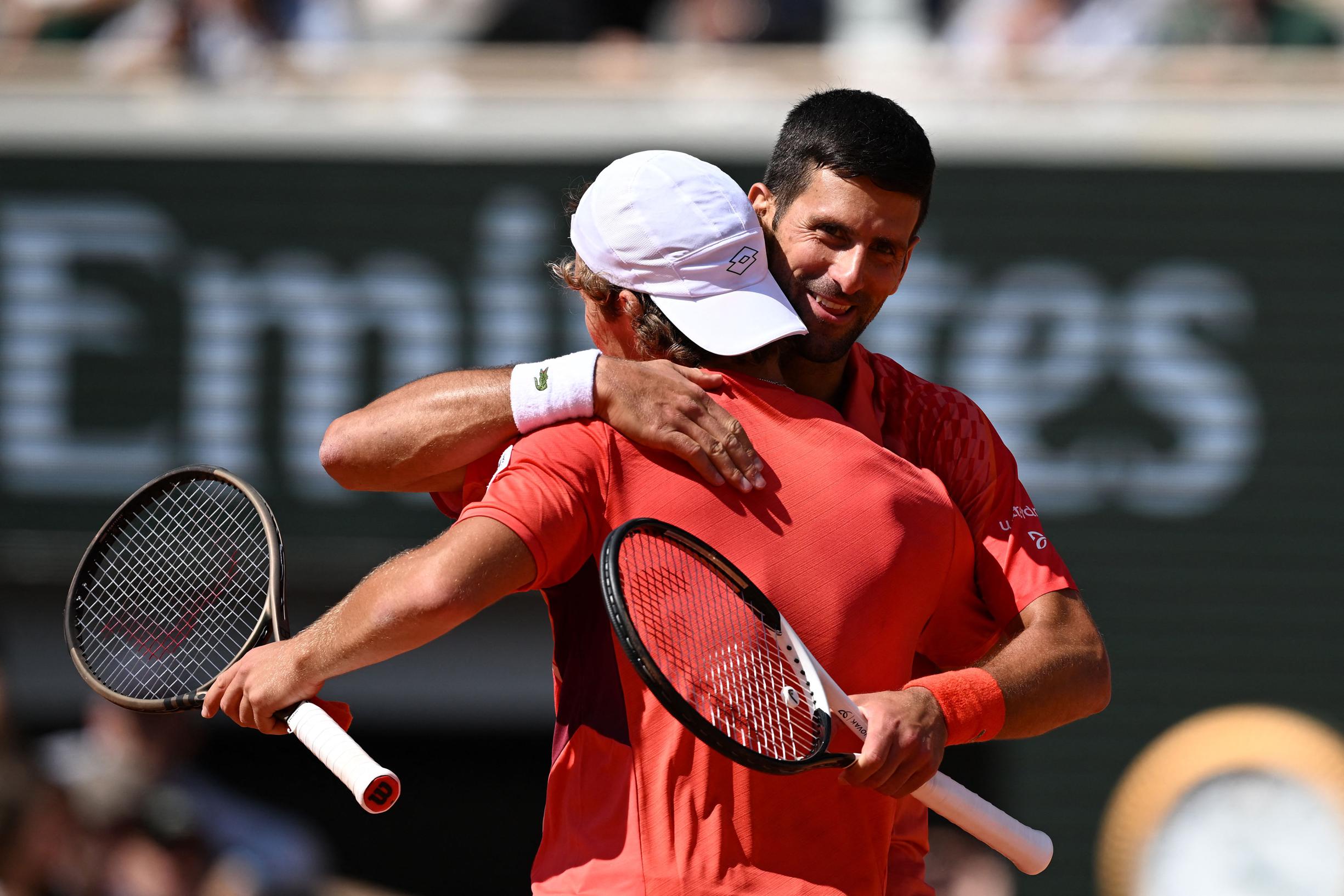 ROLAND GARROS. Djokovic en Alcaraz vlotjes naar tweede ronde, landgenotes  Zanevska en Bonaventure meteen uitgeschakeld | Het Nieuwsblad Mobile