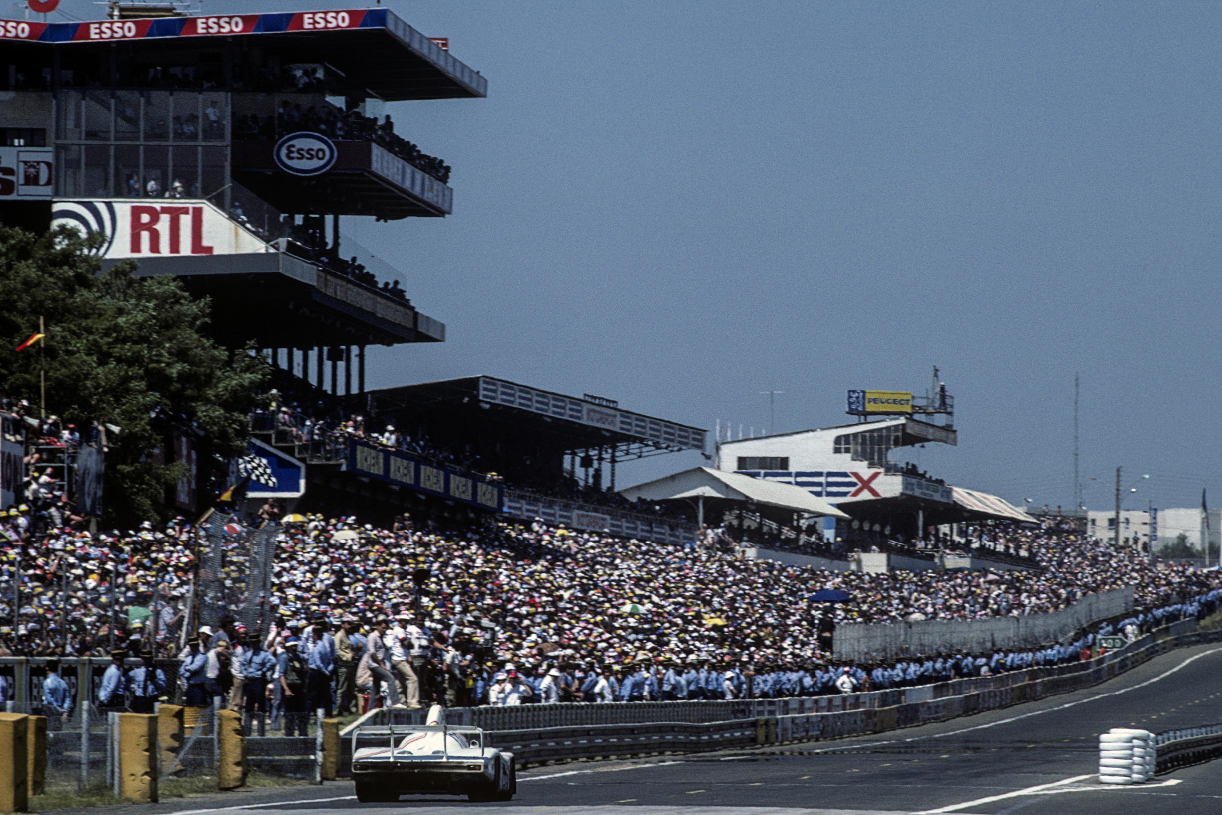 Zesvoudig winnaar Jacky Ickx over 24 Uur van Le Mans: “Je moet dromen,  durven en vooral nooit opgeven” | Het Nieuwsblad Mobile