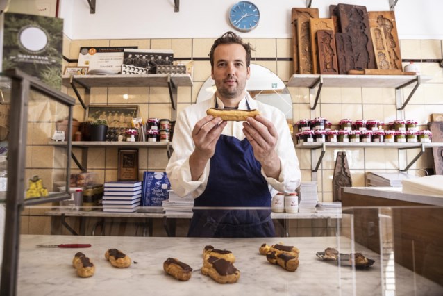 Comparing the Quality of Eclairs: Supermarket vs Pastry Chef