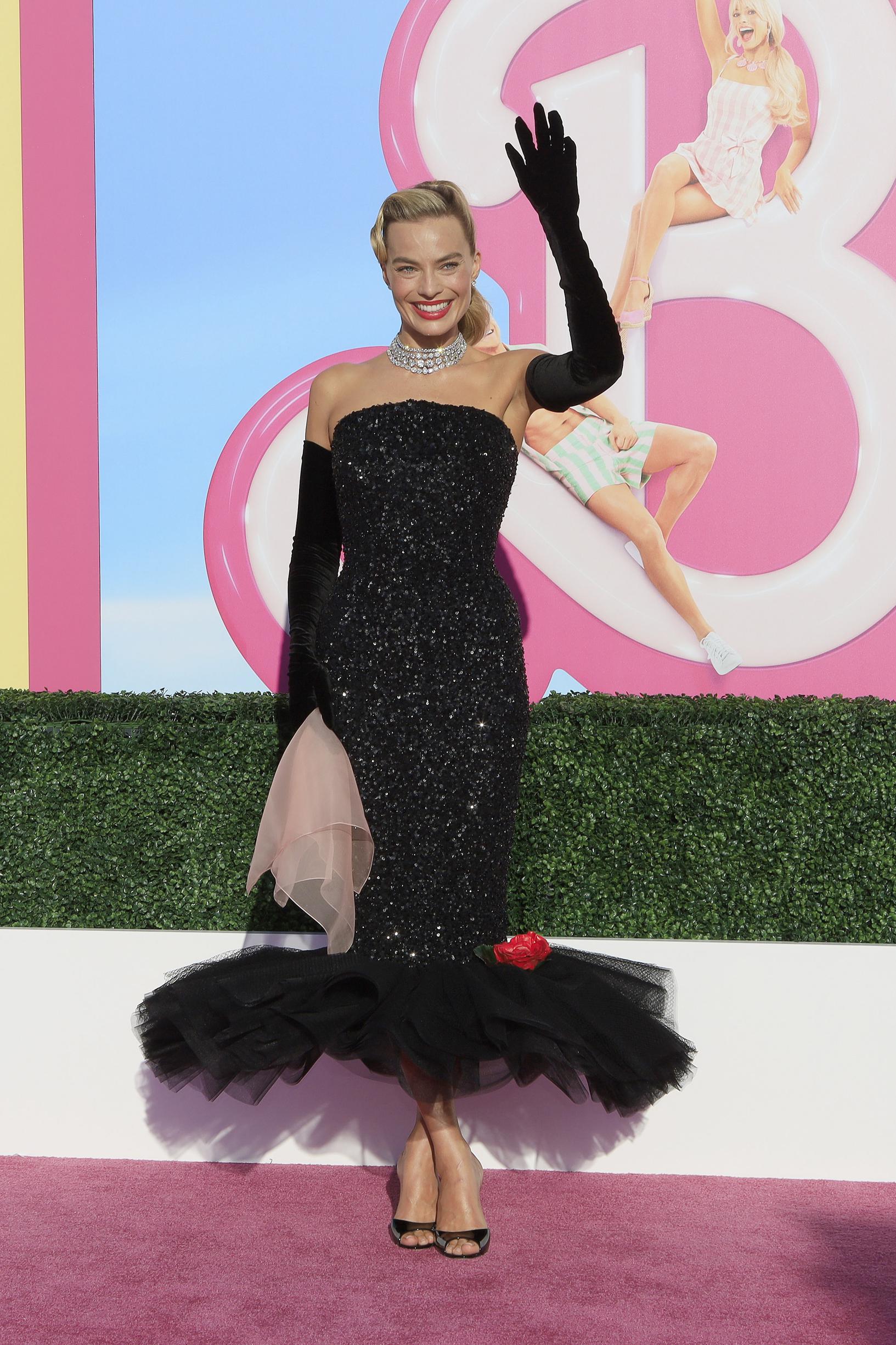 Billie Eilish Marries Y2K Menswear, Barbiecore at 'Barbie' Premiere – WWD