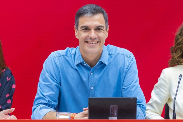 El presidente del Gobierno saliente, Pedro Sánchez, presidirá el Gobierno interino de España