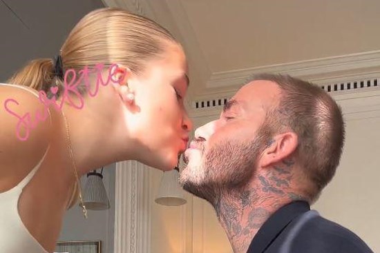 Mag je als ouder je kind op de mond kussen? Video van David Beckham en  dochter maakt veel los | Het Nieuwsblad Mobile