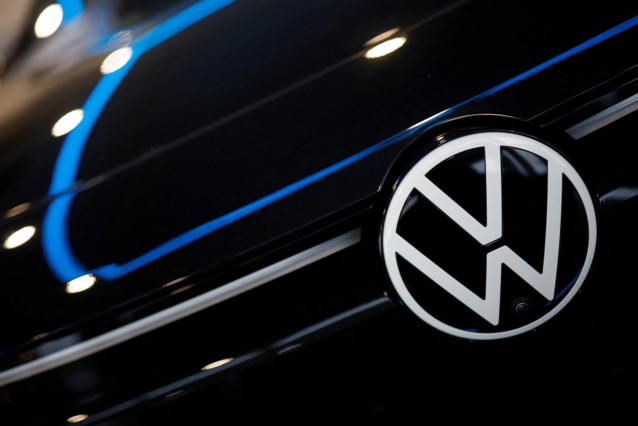 Volkswagen management warns of round of layoffs
