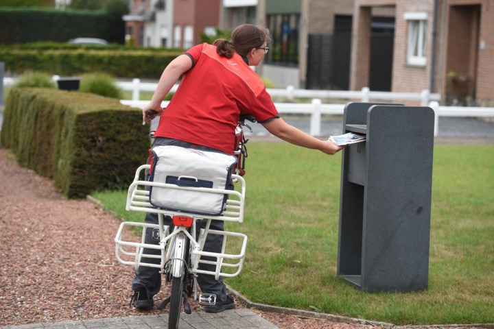 Hoe zit het krantencontract precies in elkaar? En wat zijn de gevolgen als het niet naar Bpost gaat?