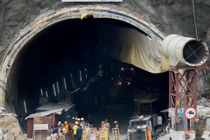41 arbeiders in Indische tunnel bereikt door hulpverleners