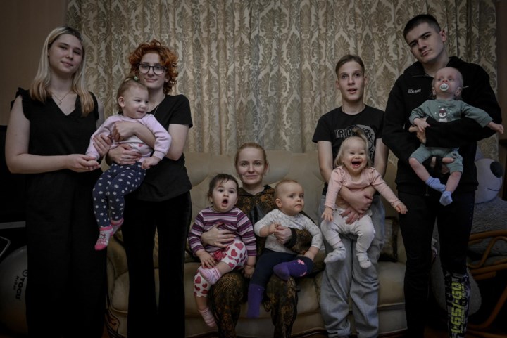 Oekraïense Maria heeft één zoon, twee adoptiekinderen en haalde nog zeven weeskinderen in huis waar niemand anders voor kon zorgen