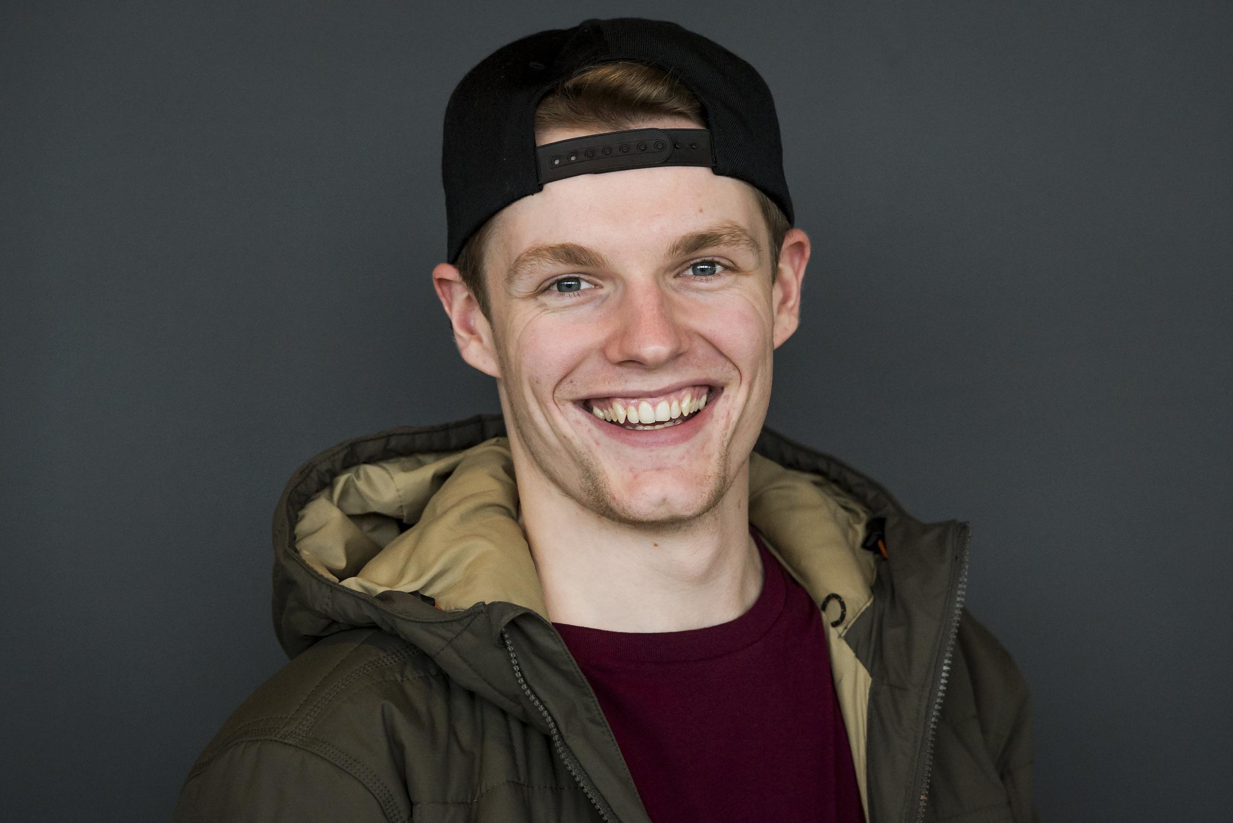 Populaire Youtuber Enzo Knol en vriendin verwachten eerste kindje | Het  Nieuwsblad Mobile