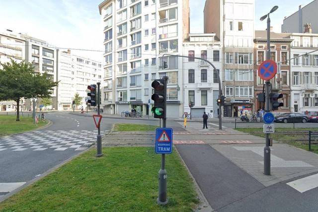 Politie treft gegijzelde man (52) zwaargewond aan tijdens arrestatie van veroordeelde crimineel