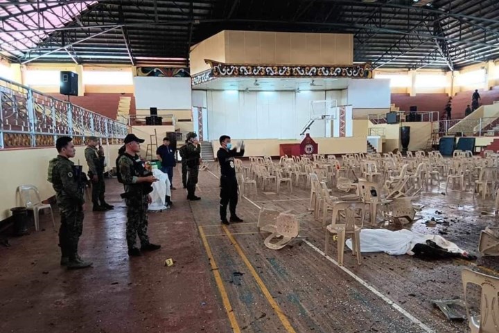 Bomaanslag op misviering op Filipijnen: vier doden en vijftig gewonden