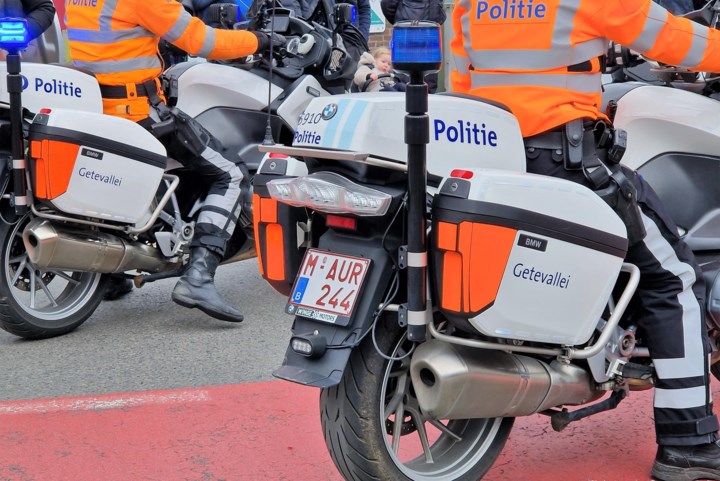 Zoektocht naar gewonde bromfietser