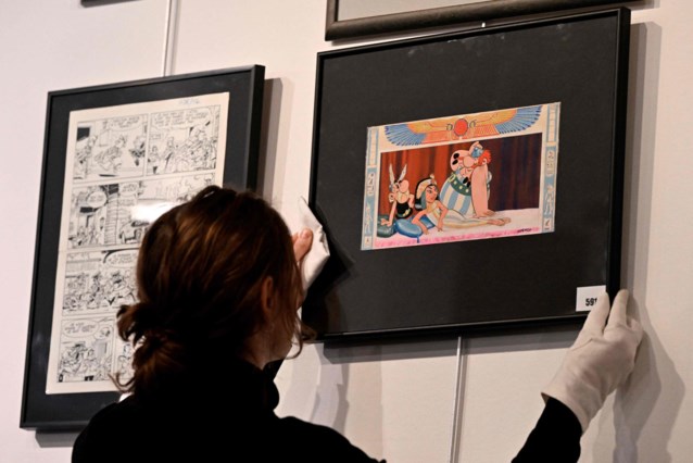 Original Cover Drawing of ‘Asterix and Cleopatra’ Not Auctioned in Brussels – AFP News