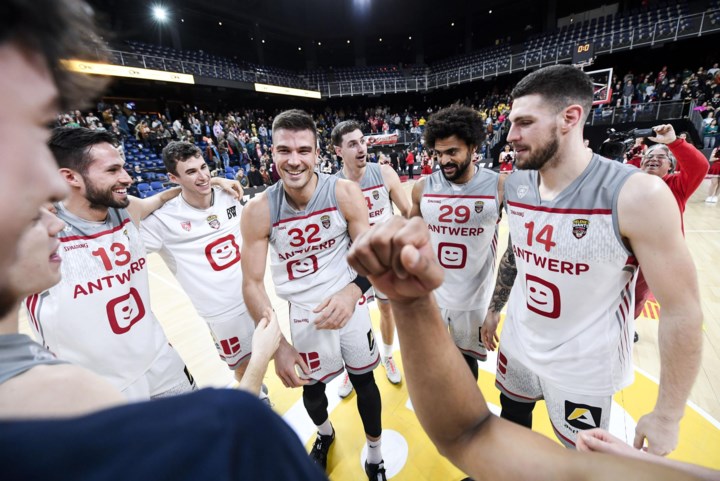 Telenet Giants Antwerp is na winst in Charleroi zeker van Elite Gold