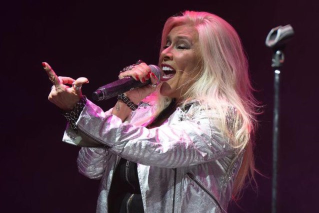 Samantha Fox Arrested For Misbehaving On Plane British Singers Drunk