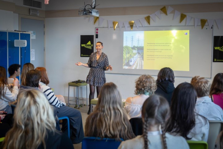 “Toestemming vragen is sexy”: Lotte Vanwezemael geeft zesdejaars snelcursus over seks en grenzen