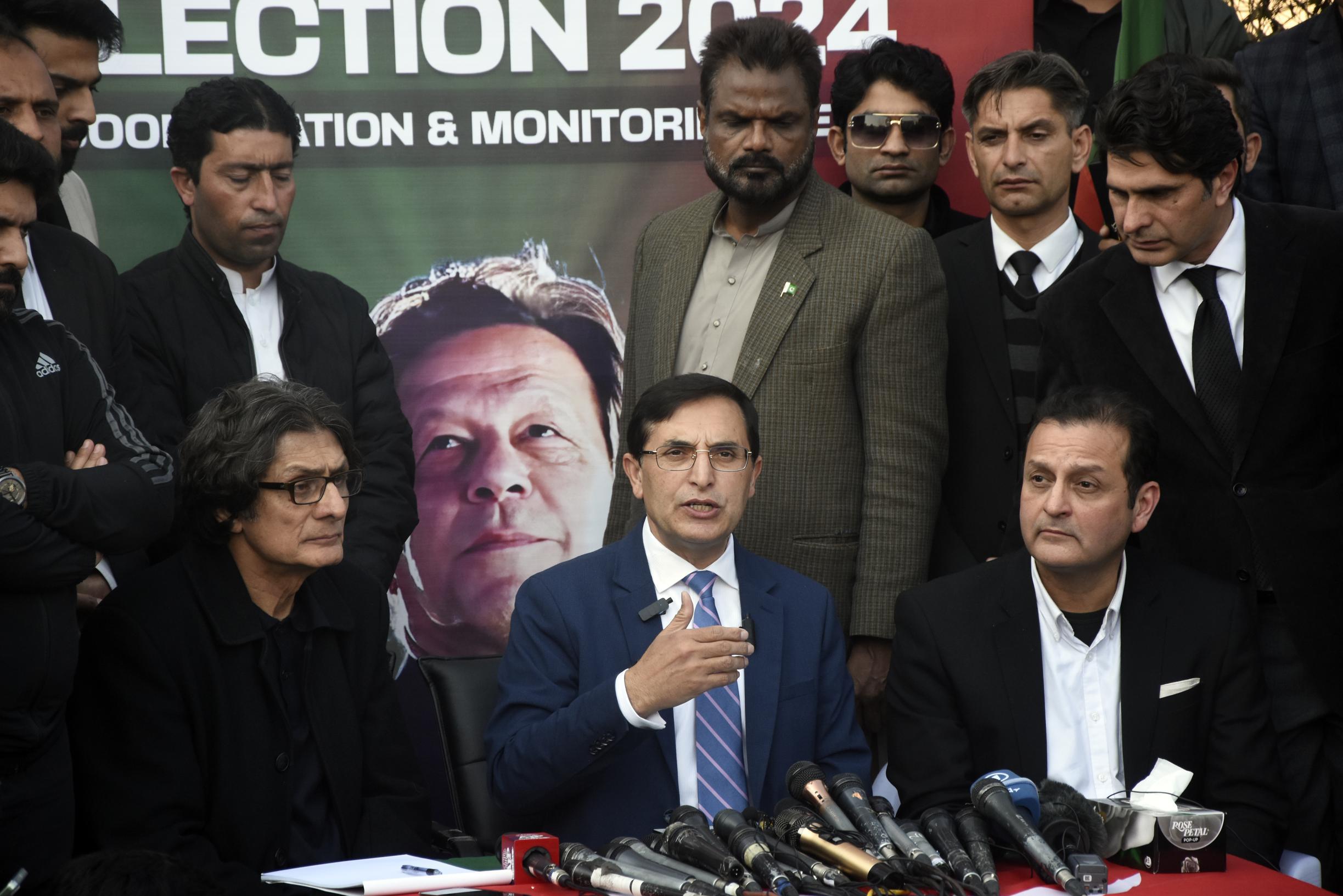 Opposition party in Pakistan declares victory in elections
