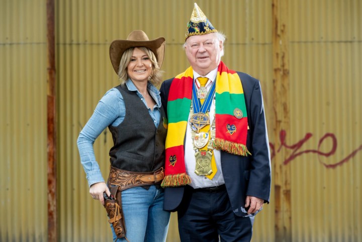 Zij gooien voor carnaval hun status even overboord: “Dit jaar twintig nieuwe outfits gekocht”