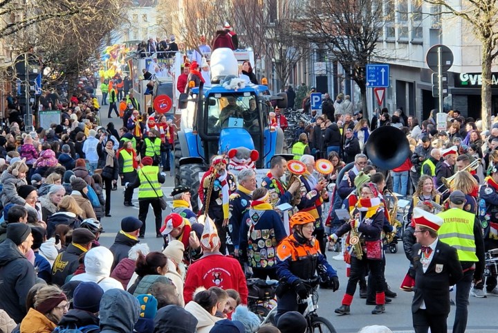 Carnavalsgekte barst los in Leuven en Zoutleeuw en ook zon is van de partij