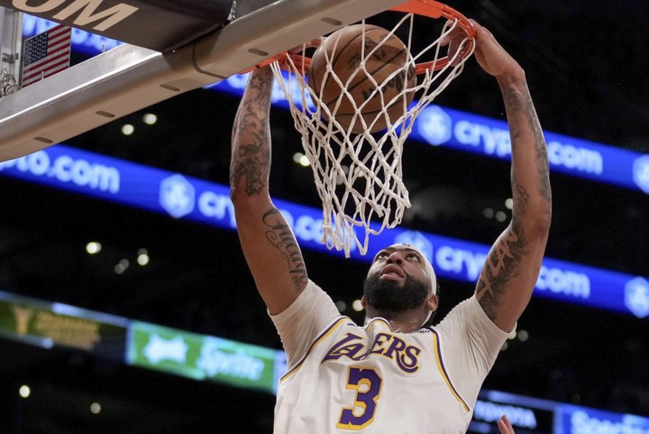 VIDEO. Oklahoma verslaat Memphis, Anthony Davis levert met Lakers unieke prestatie