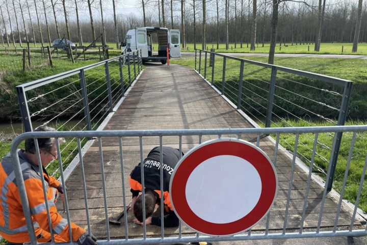 Stad gaat van start met herstel fietsbruggen