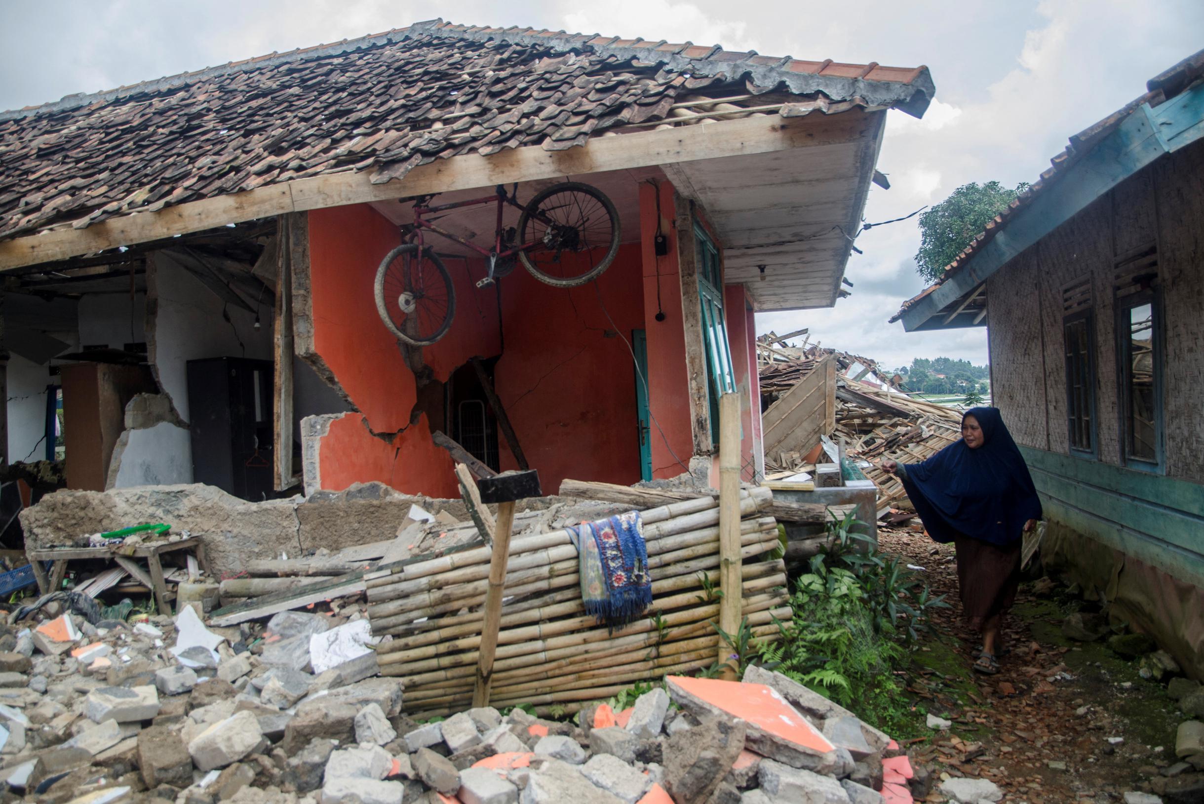 6.4 magnitude earthquake strikes Indonesia’s Java Island - News Azco