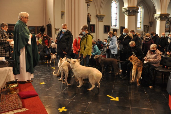 Pastoor gaat (niet onopgemerkt) met pensioen