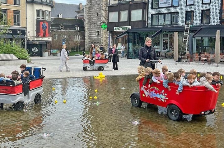 Speelfontein vol badeendjes kondigt online platform voor kinderopvang aan