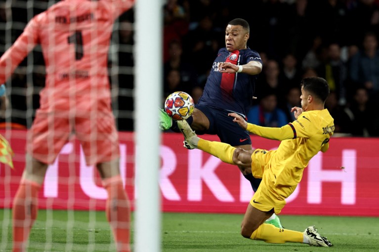 Wat een comeback: Barcelona boekt spectaculaire zege tegen PSG dankzij gouden wissels van Xavi