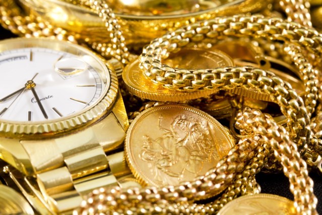 Gold Price Hits Record High of ,400, Central Banks Buying More – Latest Updates