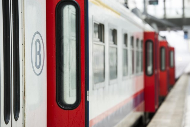 NMBS varnar allmänheten för bluffmeddelanden: ”Vi säljer inte tågkort för 2 euro”