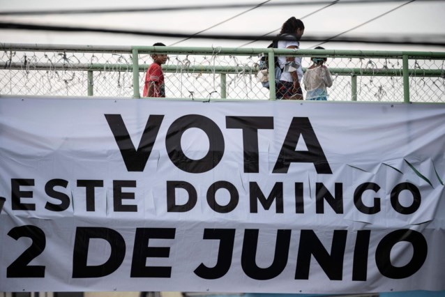 Voting halted in two Mexican cities as a result of violence