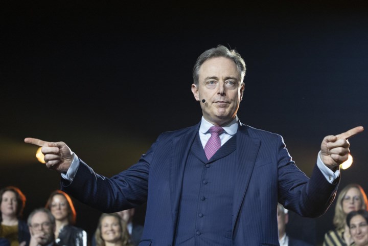 LIVE. Bart De Wever: “Waarom moet elk conflict in de wereld een reden zijn om naar hier te komen?”