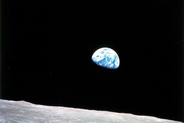 Apollo 8 astronaut who took iconic 'Earthrise' photo has died