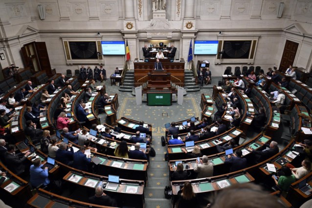 Parliamentarians who were not re-elected will collectively receive up to 20 million euros
