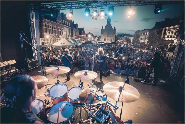Roxyfest maakt er twee dagen muziekfeest van: “We blijven gemoedelijk festival”
